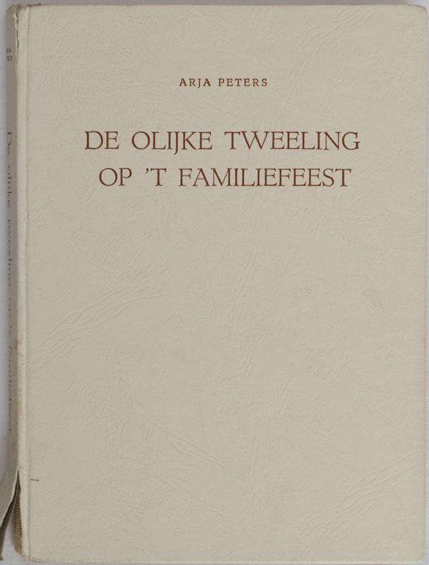 De olijke tweeling op 't familiefeest - Arja Peters 2e druk, Boeken, Kinderboeken | Jeugd | 10 tot 12 jaar, Gelezen, Fictie, Ophalen