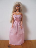 Barbie pop van Indonesia mattel 1966 halsketting, armband, Verzamelen, Poppen, Nieuw, Ophalen of Verzenden, Pop