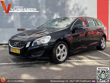 Volvo V60 2.4 D5 Momentum | Leder | Cruise | Climate | Navi  beschikbaar voor biedingen