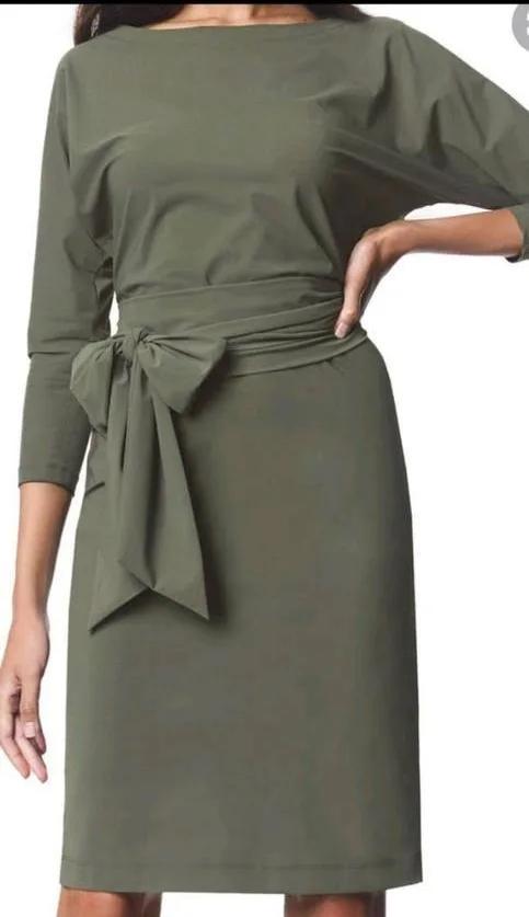 LaDress Caroline Olijf Jurk XS m of L Zo Goed Als Nieuw!, Kleding | Dames, Jurken, Zo goed als nieuw, Maat 38/40 (M), Groen, Knielengte