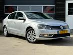 Volkswagen Passat 1.8 TSI Comfortline DSG Navi Cruise NAP, Auto's, Volkswagen, Origineel Nederlands, Te koop, Zilver of Grijs