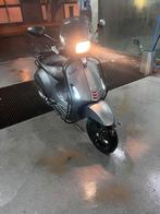 Vespa sprint, Ophalen, Zo goed als nieuw, Benzine