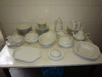 SERVIES ROSENTHAL SANSSOUCI WEISS beschikbaar voor biedingen