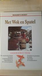 Met wok en spatel - Reader's Digest, Boeken, Kookboeken, Ophalen of Verzenden