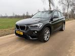 BMW X1 sDrive18i Executive Edition | NED AUTO | HUD | PANORA, Stof, Gebruikt, Met garantie (alle), Lichtsensor