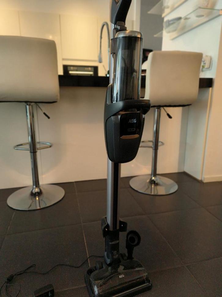 AEG QX9 draadloze stofzuiger, Witgoed en Apparatuur, Stofzuigers, Zo goed als nieuw, Stofzuiger, Ophalen of Verzenden