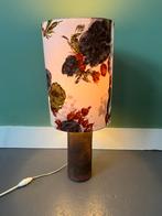 Vintage tafellamp met voet van keramiek, Huis en Inrichting, Lampen | Tafellampen, Ophalen, Zo goed als nieuw, 50 tot 75 cm