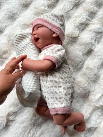 Baby Born pop beschikbaar voor biedingen