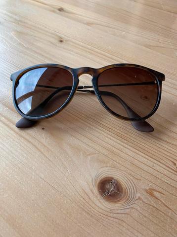 Ray Ban Erika beschikbaar voor biedingen