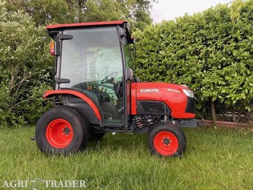 Kubota B2350 met cabine, Zakelijke goederen, Agrarisch | Tractoren