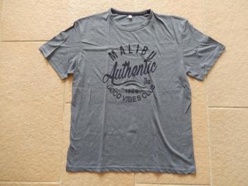 * Nieuw blauw Malibu tekst t-shirt maat M * beschikbaar voor biedingen