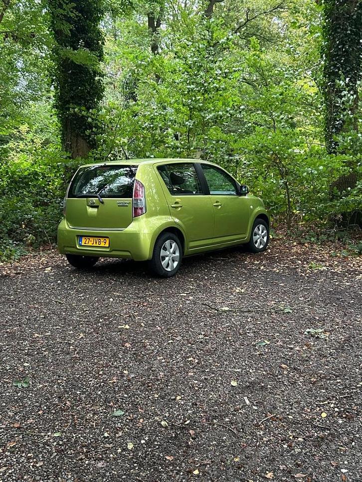 Daihatsu Sirion 1.0 51KW 2009 Groen, Auto's, Daihatsu, Particulier, Sirion, ABS, Airbags, Centrale vergrendeling, Elektrische buitenspiegels