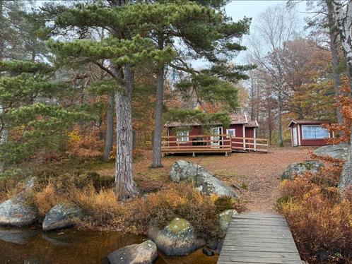 Vakantiehuisje in zuid Zweden, Vakantie, Vakantiehuizen | Zweden, Overige typen, Recreatiepark, Aan meer of rivier, 2 slaapkamers