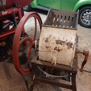 Antieke Bietensnijder - Handbediend beschikbaar voor biedingen