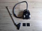 Tomado 700W stofzuiger zwart + 2 nieuwe filters, Witgoed en Apparatuur, Stofzuigers, Gebruikt, Stofzuiger, Minder dan 1200 watt