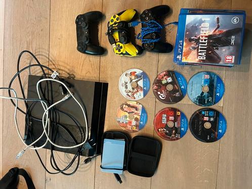 Ps 4 7 spellen en 3 controllers, Spelcomputers en Games, Spelcomputers | Sony PlayStation 4, Zo goed als nieuw, Met 2 controllers
