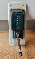 Vintage wandkoffiemolen  pede, Antiek en Kunst, Curiosa en Brocante, Ophalen of Verzenden
