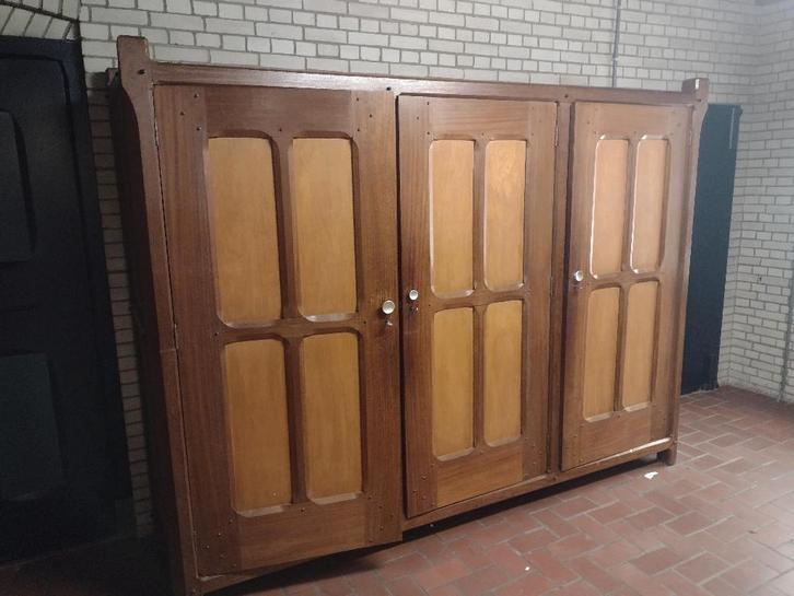 kast paneeldeuren 3 deurs 1 x hang 2 x leg, Antiek en Kunst, Antiek | Meubels | Kasten, Ophalen of Verzenden