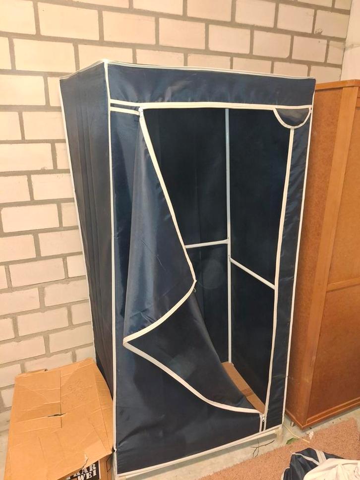 Klerenkast / Noodkast - Handig en Praktisch, Huis en Inrichting, Kasten | Kledingkasten, Gebruikt, 150 tot 200 cm, Minder dan 50 cm
