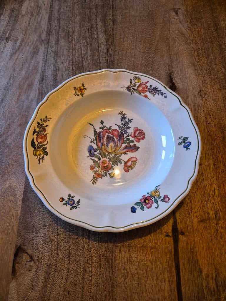 Villeroy & Boch Alt Strassburg soepbord, Huis en Inrichting, Keuken | Servies, Gebruikt, Ophalen of Verzenden, Bord(en), Overige stijlen