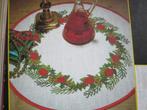 Borduurpatroon  Hulst Kerst kleed en onderzetters  nr 7950, Verzenden, Nieuw, Handborduren, Patroon
