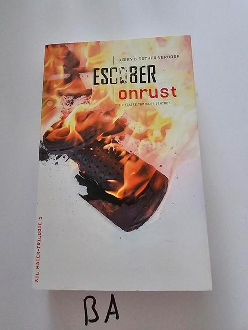 Escober - Onrust, Boeken, Thrillers, Zo goed als nieuw, Nederland, Ophalen of Verzenden