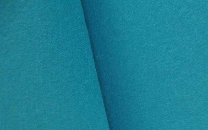 Kvadrat Divina 3 826; turquopise; max. 9,5 meter meubelstof, Hobby en Vrije tijd, Stoffen en Lappen, Nieuw, Wol, 120 cm of meer