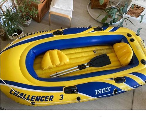INTEX Challenger 3 rubberen opblaasboot 3 -4 persoons, Watersport en Boten, Kano's, Zo goed als nieuw, Overige typen, Drie personen of meer