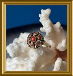 Mooie 14 karaat (585) gouden ring met koraal, Sieraden, Tassen en Uiterlijk, Antieke sieraden, Ophalen of Verzenden, Goud, Ring