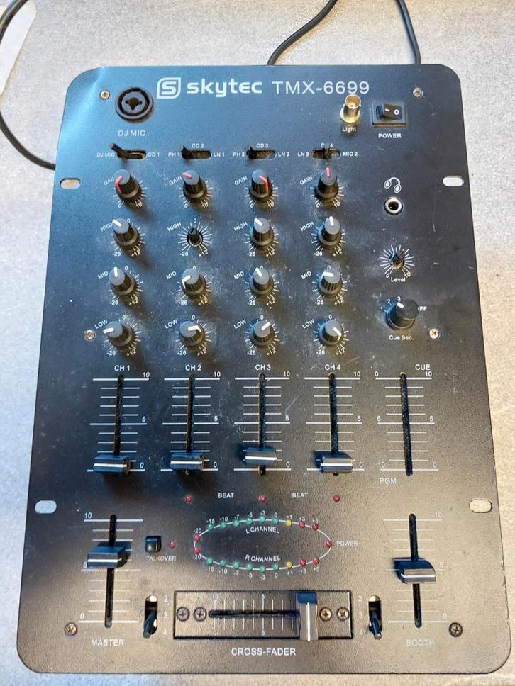 Skytec TMX-6699 Mengpaneel, Muziek en Instrumenten, Mengpanelen, Gebruikt, Minder dan 5 kanalen, Microfooningang, Ophalen