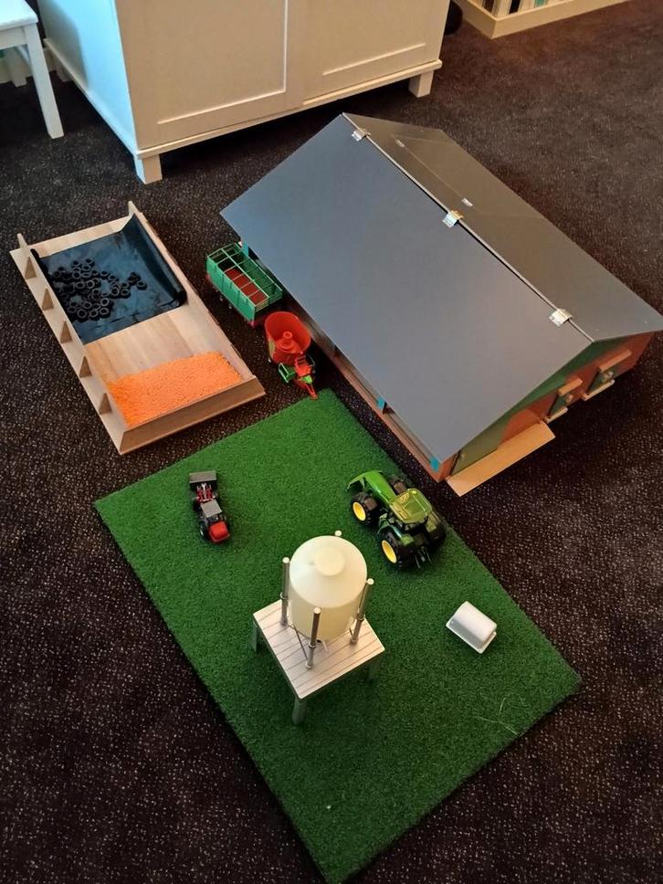 Kids Globe stal met veel toebehoren, Kinderen en Baby's, Speelgoed | Houten speelgoed, Zo goed als nieuw, Ophalen of Verzenden