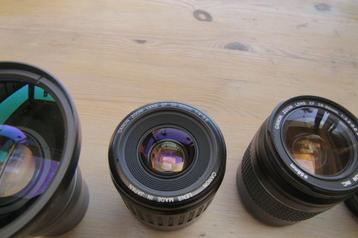 2 x Canon zoomlens beschikbaar voor biedingen