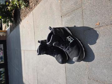 Helly Hanssen werkschoenen maat 41  beschikbaar voor biedingen