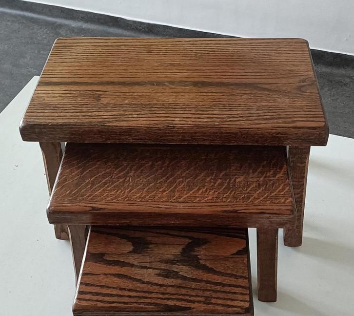 vintage eiken mimiset nest tafels bijzettafels brutalisme, Antiek en Kunst, Antiek | Meubels | Tafels, Ophalen of Verzenden