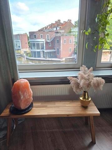 Mooi houten bankje te koop beschikbaar voor biedingen