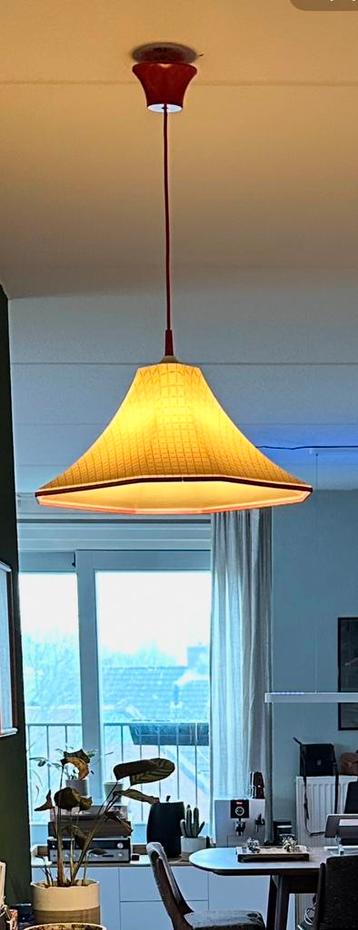 Mooie Vintage hanglamp (jaren 70) beschikbaar voor biedingen
