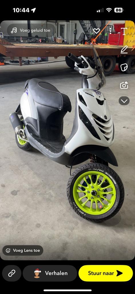 Piaggio zip, Fietsen en Brommers, Scooters | Piaggio, Zo goed als nieuw, Zip, Benzine, Ophalen