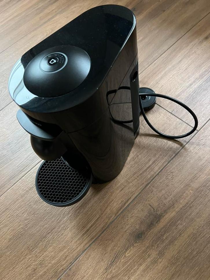 Magimix M600 Vertuo Nespresso apparaat koffiemachine, Witgoed en Apparatuur, Koffiezetapparaten, Zo goed als nieuw, Koffiepads en cups