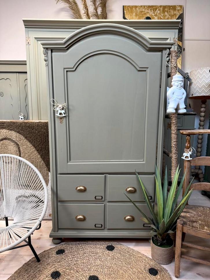 Linnenkast meidenkast kledingkast eendeurskast taupe, Huis en Inrichting, Kasten | Ladekasten, Zo goed als nieuw, 150 tot 200 cm