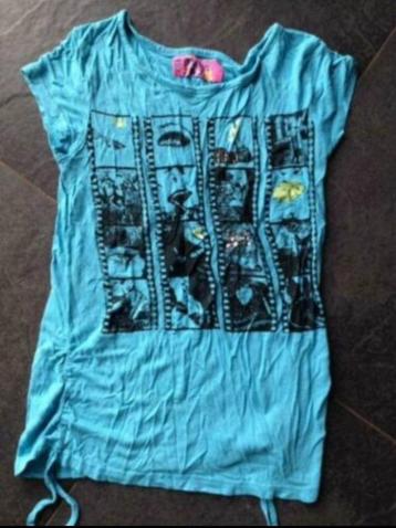 Lief blauw shirt , maatje 152 beschikbaar voor biedingen