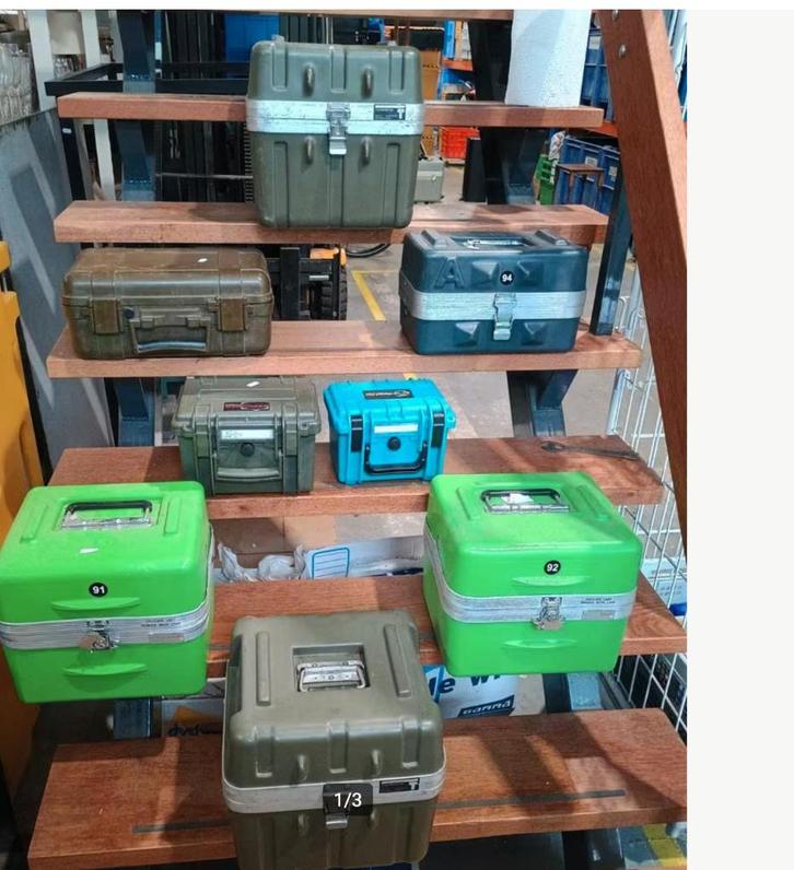 koffers Kisten en Bakken - Robuuste Opslagoplossingen, Sieraden, Tassen en Uiterlijk, Koffers, Zo goed als nieuw, Hard kunststof