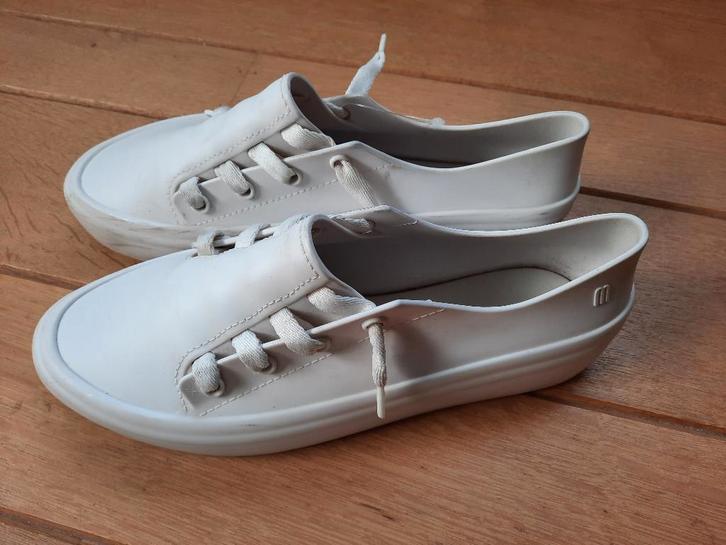 Melissa sneakers wit maat 41, Kleding | Dames, Schoenen, Zo goed als nieuw, Sneakers of Gympen, Wit, Ophalen of Verzenden