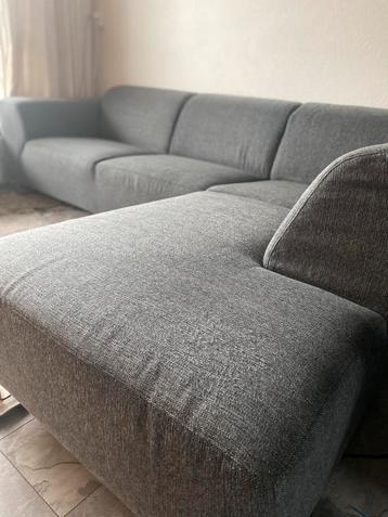 Grijze Hoekbank - Stijlvol en Comfortabel beschikbaar voor biedingen