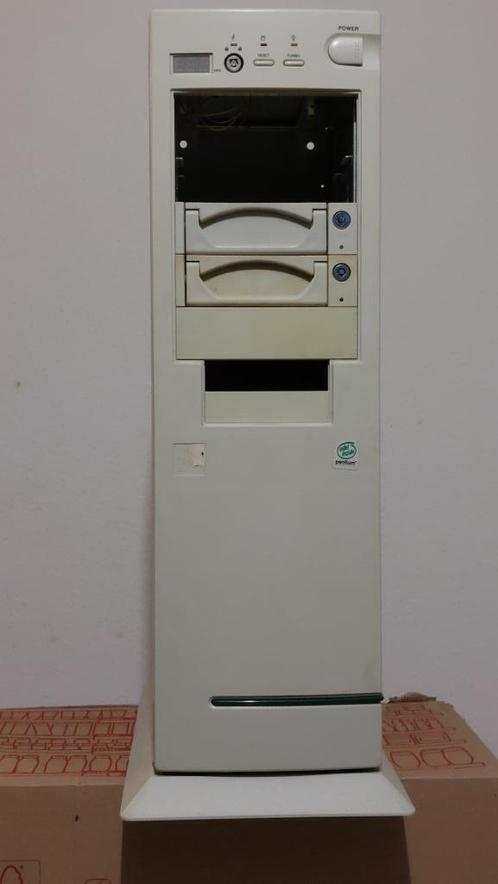 Big tower AT vormfactor., Computers en Software, Vintage Computers, Ophalen of Verzenden