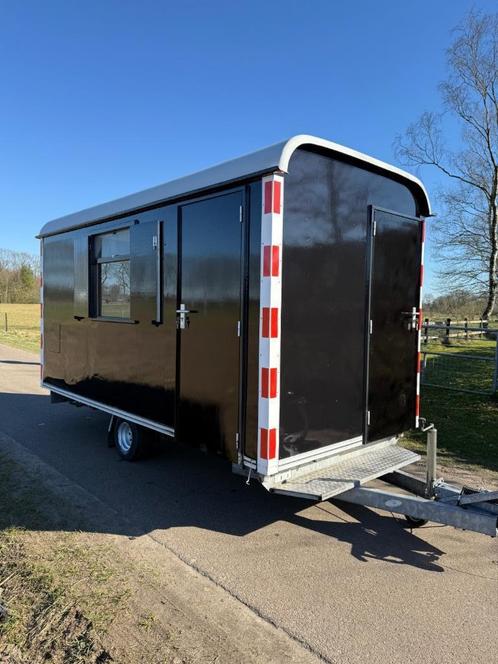 Zeer nette brouwer Schaftwagen,Schaftkeet,snelverkeer,toilet, Doe-het-zelf en Verbouw, Bouwketen en Schaftketen, Gebruikt, Ophalen
