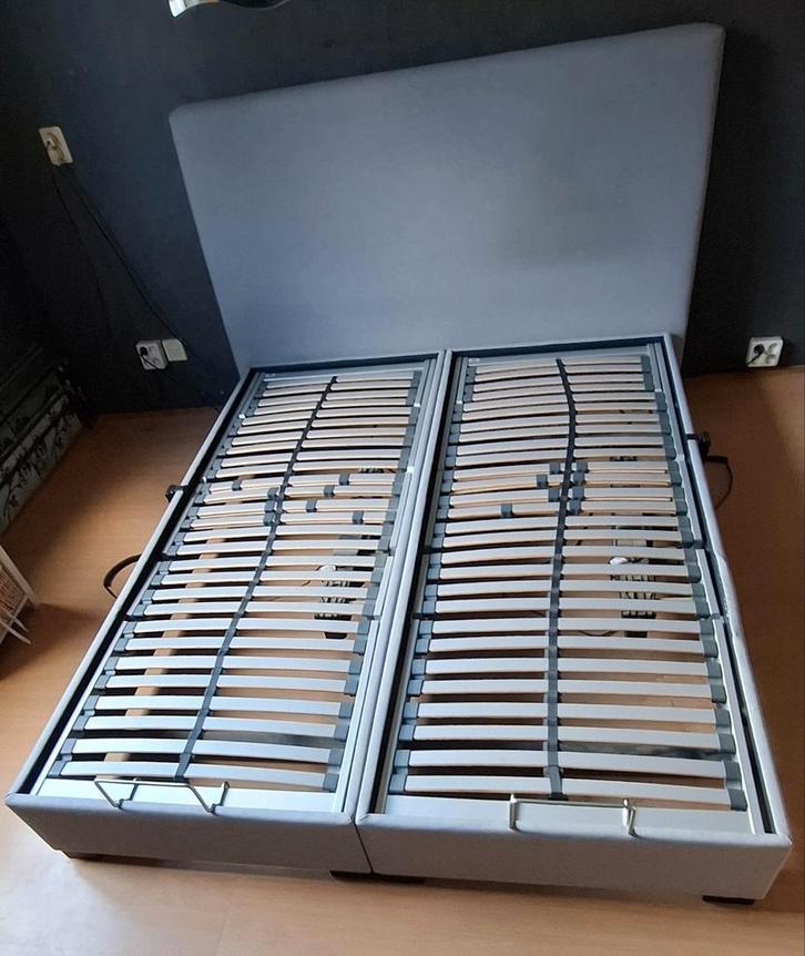 Elektrisch bed 160x200, grijs stof, met/zonder hoofdbord, Huis en Inrichting, Slaapkamer | Bedden, Gebruikt, Tweepersoons, 160 cm