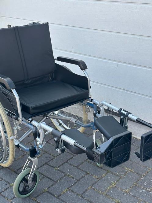 Inklapbare Exel rolstoel verstelbare beensteunen recht voor, Diversen, Rolstoelen, Zo goed als nieuw, Handbewogen rolstoel, Inklapbaar