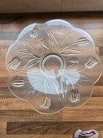 Opaline glazen fruitschaal met tulpen, Schaal, Rond, Ophalen of Verzenden, Glas