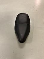 Piaggio Typhoon zadel (Nieuwstaat), Fietsen en Brommers, Ophalen of Verzenden, Zo goed als nieuw, Zadel, Piaggio