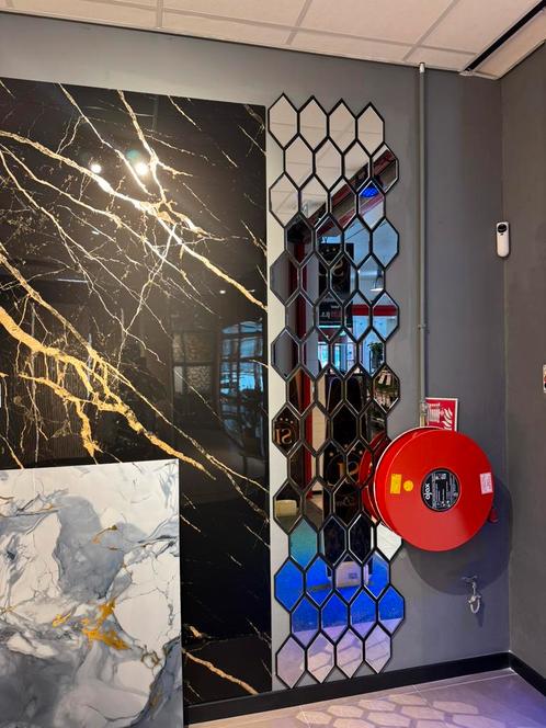 Spiegel Akupaneel-Wandpaneel met vilt achter 70x83, Huis en Inrichting, Woonaccessoires | Spiegels, Nieuw, Minder dan 100 cm, Rechthoekig